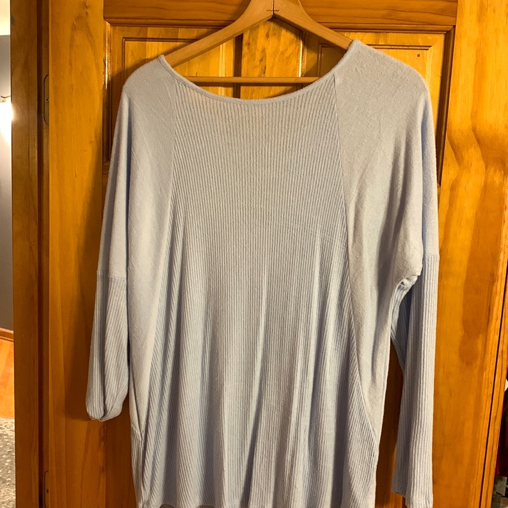 So long sleeve sweater